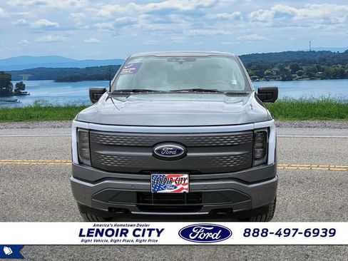 Used 2023 Ford F150 Lightning XLT image 8