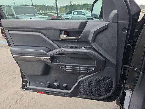 Used 2024 Toyota Tacoma TRD Sport image 30