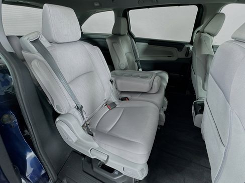 Certified 2023 Honda Odyssey EX image 27