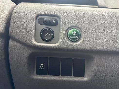 Used 2016 Honda Pilot EX image 29