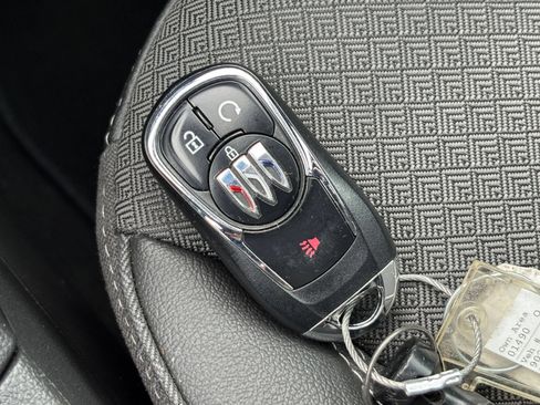 Used 2025 Buick Encore GX Preferred FWD image 23