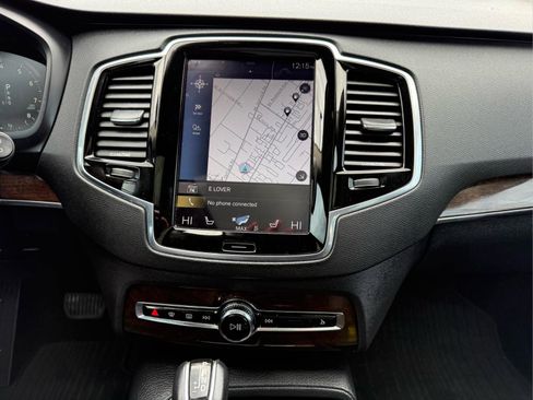 Used 2016 Volvo XC90 T6 Momentum w/ Momentum Plus Package AWD/4WD image 23