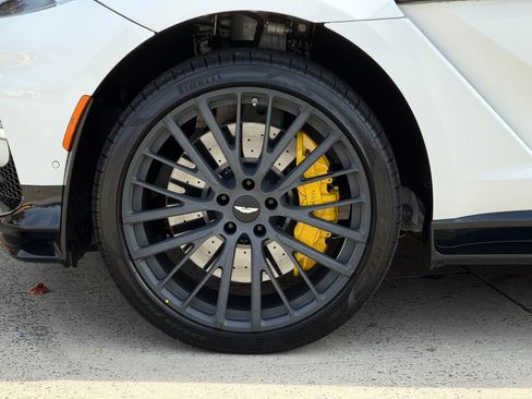 Used 2023 Aston Martin DBX 707 image 4