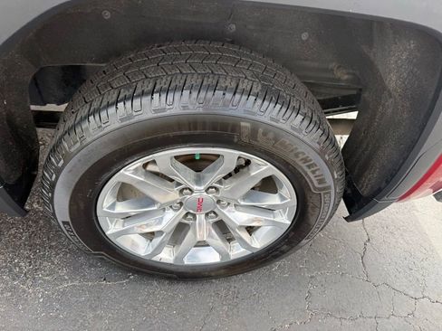 Used 2019 GMC Sierra 1500 SLT w/ SLT Premium Plus Package AWD/4WD image 12