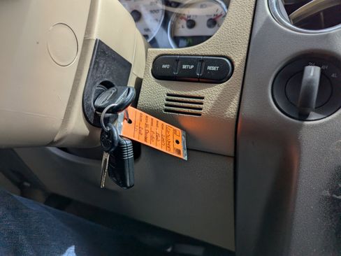 Used 2007 Ford F150 XLT AWD/4WD image 18