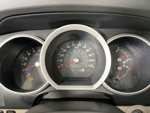 Used 2006 Toyota 4Runner SR5 image 17