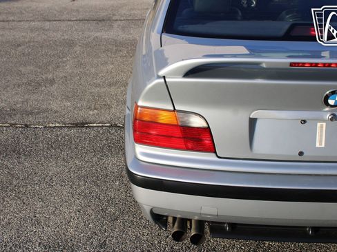 Used 1995 BMW M3 Coupe image 38