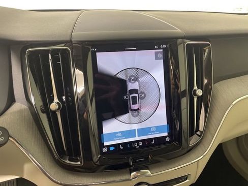 Certified 2025 Volvo XC60 T8 Plus w/ Protection Package Premier AWD/4WD image 5