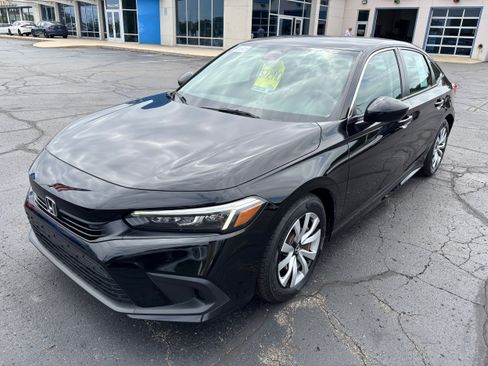 Certified 2022 Honda Civic LX image 4
