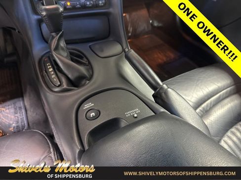 Used 2004 Chevrolet Corvette Base w/ Roof Package image 20