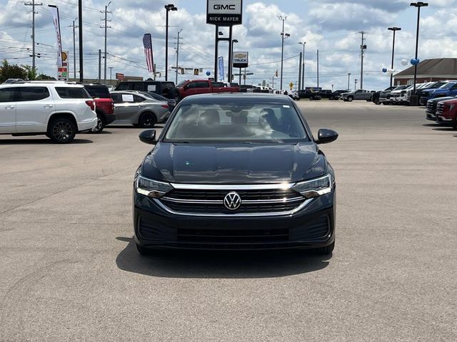 Used 2024 Volkswagen Jetta SE FWD image 9