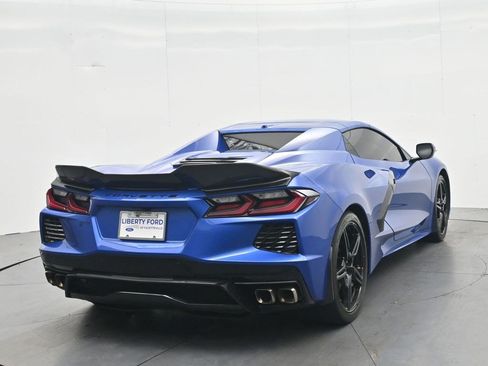Used 2022 Chevrolet Corvette Stingray Premium Conv w/ Z51 Performance Package RWD image 6