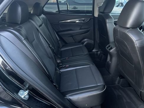 Used 2023 Buick Envision Essence image 18