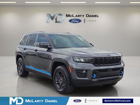 Used 2024 Jeep Grand Cherokee Trailhawk w/ Luxury Tech Group III image 1