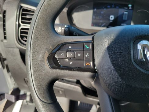 Used 2025 RAM ProMaster 2500 w/ U-Haul Equipment Group FWD image 18