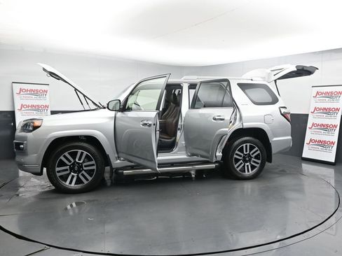Used 2022 Toyota 4Runner Limited image 47