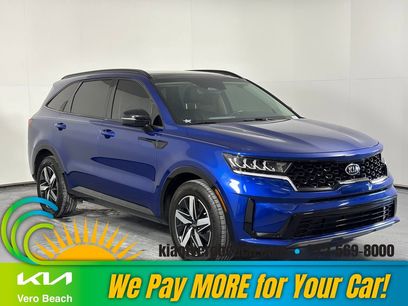 Used 2021 Kia Sorento S w/ Panoramic Sunroof Package