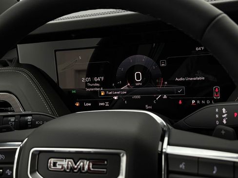 New 2025 GMC Yukon XL Elevation w/ LPO, Yukon Black Package image 30