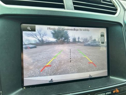 Used 2016 Ford Explorer XLT w/ Equipment Group 202A image 20