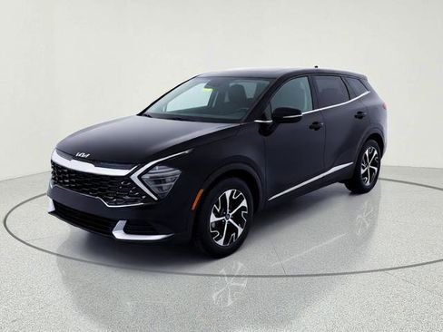 Certified 2024 Kia Sportage EX image 1