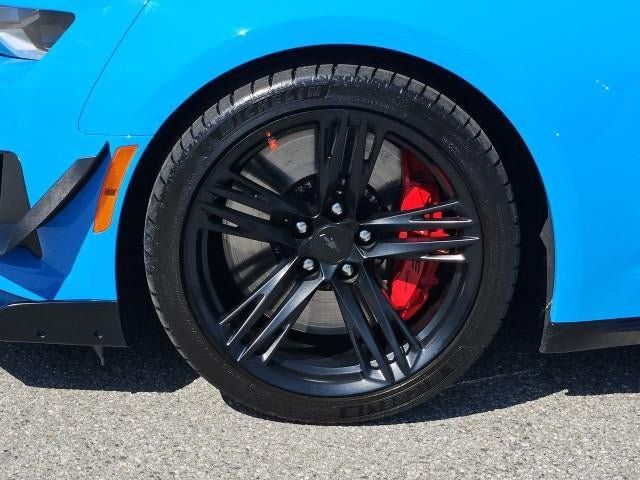 Used 2022 Chevrolet Camaro ZL1 RWD image 31