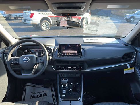 New 2026 Nissan Rogue SV image 13