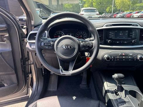 Used 2016 Kia Sorento AWD image 13