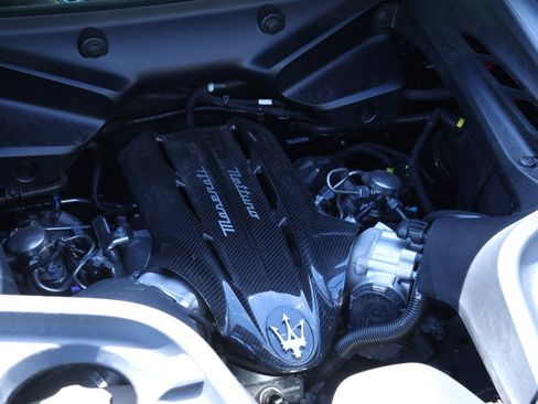 Used 2023 Maserati MC20 Coupe image 24