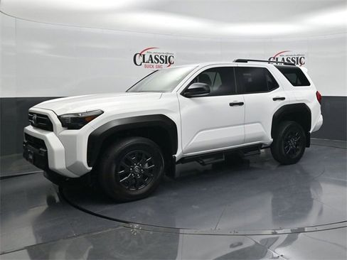 Used 2025 Toyota 4Runner SR5 image 3
