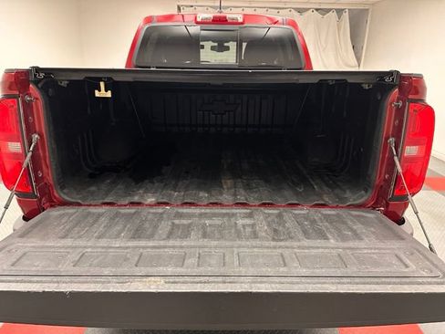 Used 2022 Chevrolet Colorado Z71 AWD/4WD image 21