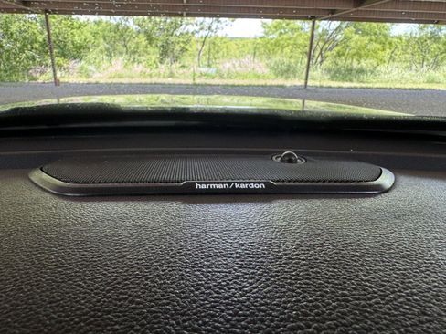 Used 2023 RAM 1500 Laramie AWD/4WD image 19
