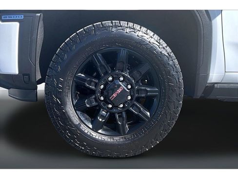 Used 2024 GMC Sierra 2500 AT4 w/ AT4 Premium Plus Package image 28