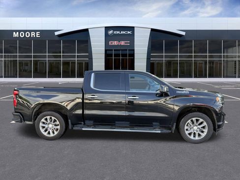 Used 2021 Chevrolet Silverado 1500 High Country w/ Technology Package AWD/4WD image 2