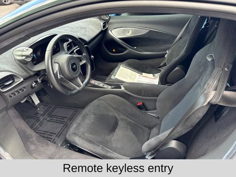 Used 2023 McLaren Artura RWD image 8