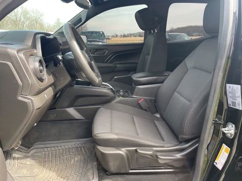 Used 2024 Chevrolet Colorado W/T w/ Safety Package image 8