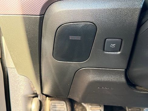 Used 2017 Ford Mustang GT image 27