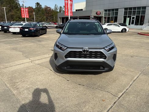New 2025 Toyota RAV4 XLE image 10