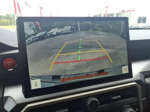 Used 2024 Toyota Tacoma TRD Off-Road w/ TRD Off Road Upgrade Package AWD/4WD image 16