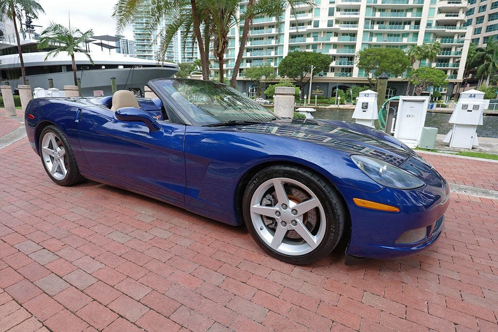 Used 2005 Chevrolet Corvette Convertible w/ Preferred Equipment Group RWD image 1