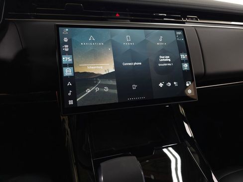 Used 2024 Land Rover Range Rover Sport SE image 23