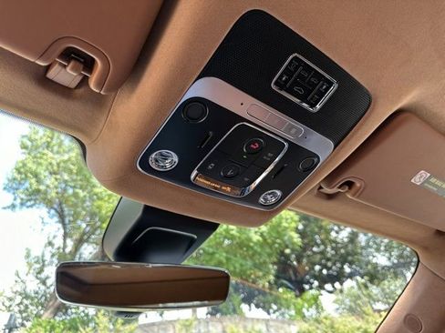 New 2024 Bentley Flying Spur W12 image 31