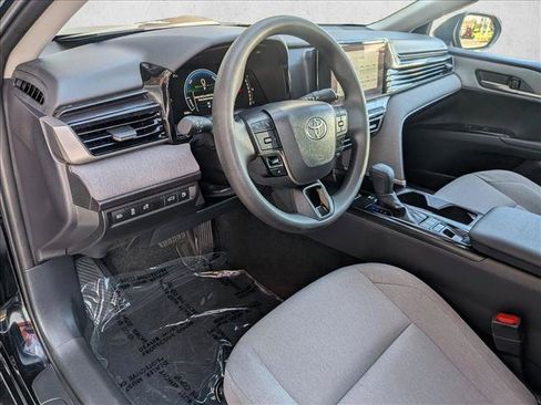 Used 2026 Toyota Camry LE FWD image 10