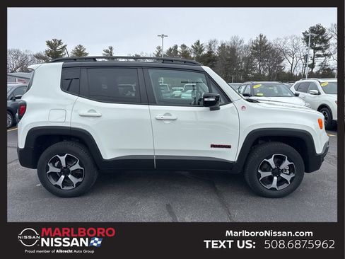 Used 2022 Jeep Renegade Trailhawk image 8