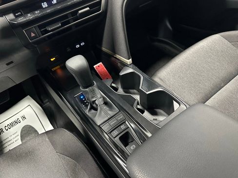 Used 2025 Toyota Camry LE image 40