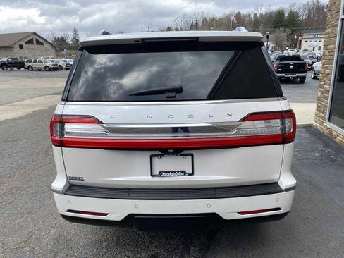 Used 2018 Lincoln Navigator L Reserve w/ Technology Package image 15