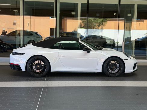 Certified 2024 Porsche 911 Carrera GTS RWD image 8