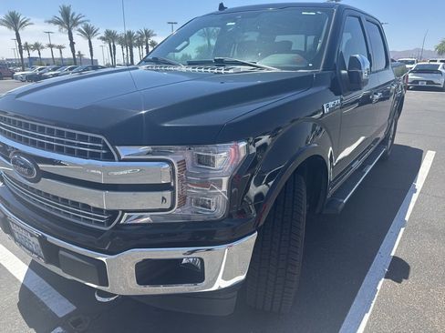 Used 2018 Ford F150 Lariat w/ Equipment Group 502A Luxury AWD/4WD image 8