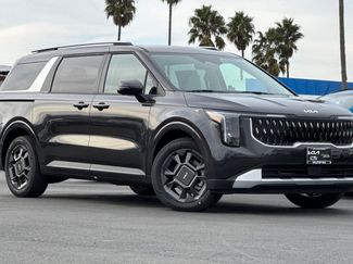 New 2026 Kia Carnival EX video 2