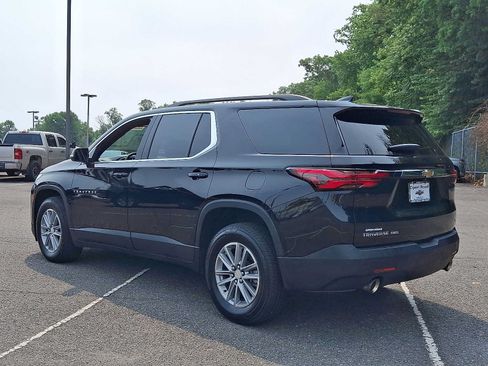 Used 2023 Chevrolet Traverse LT AWD/4WD image 5