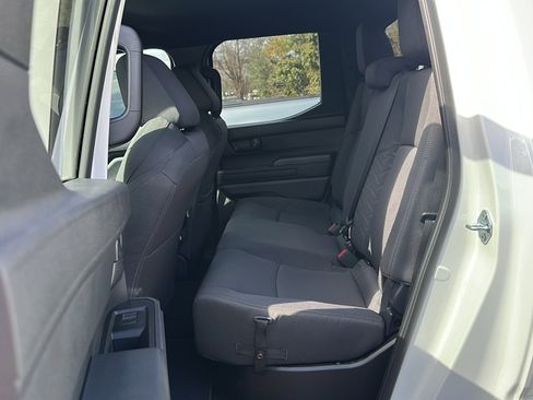 Used 2024 Toyota Tacoma SR image 13
